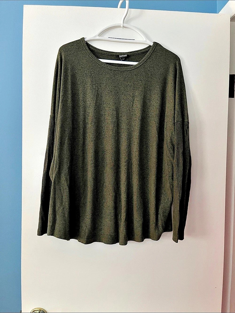 Buffalo David Bitton Long Sleeve Top in Green Size XL Like New